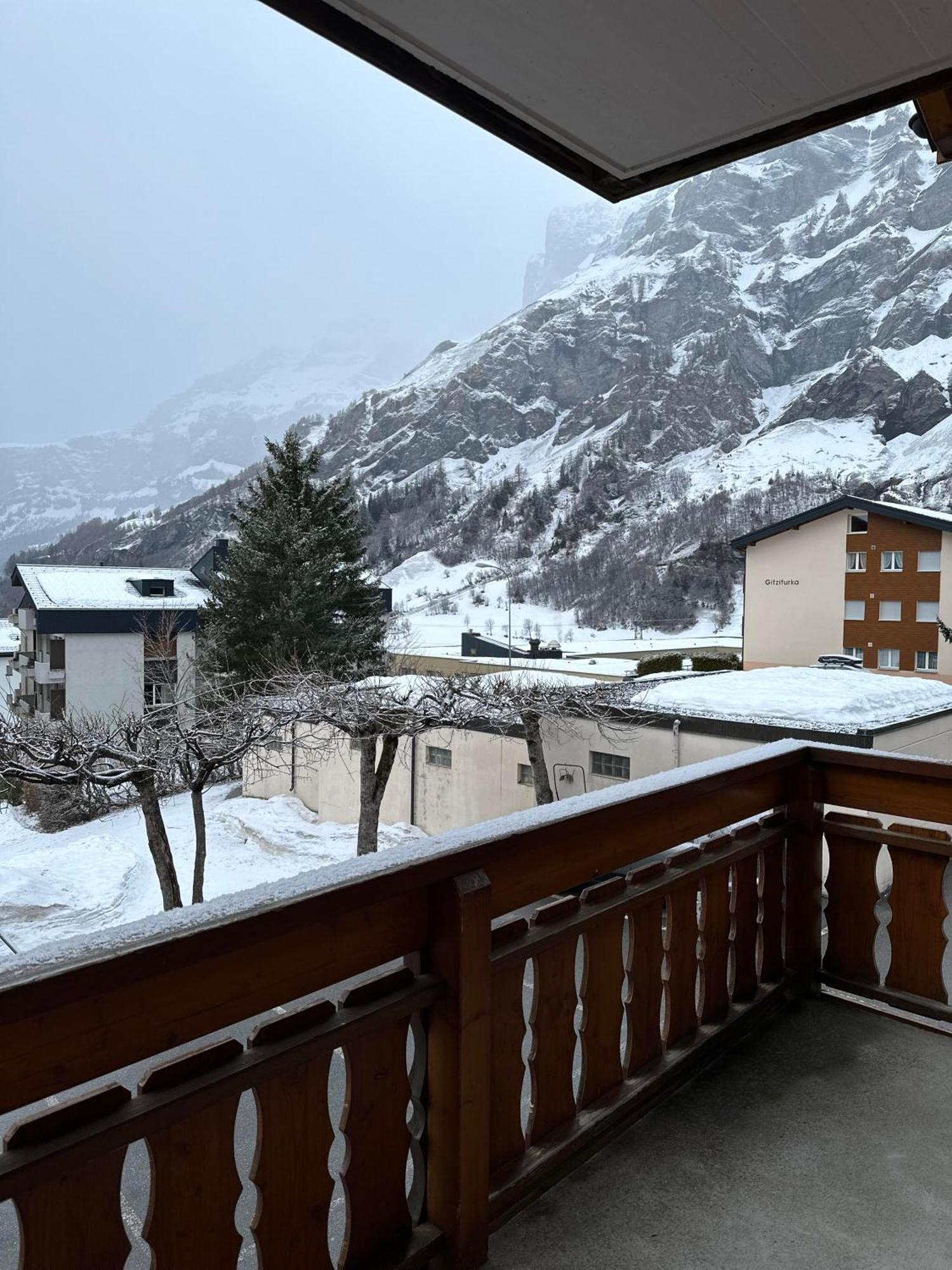 Touristenheim Bergfreude Leukerbad Ngoại thất bức ảnh