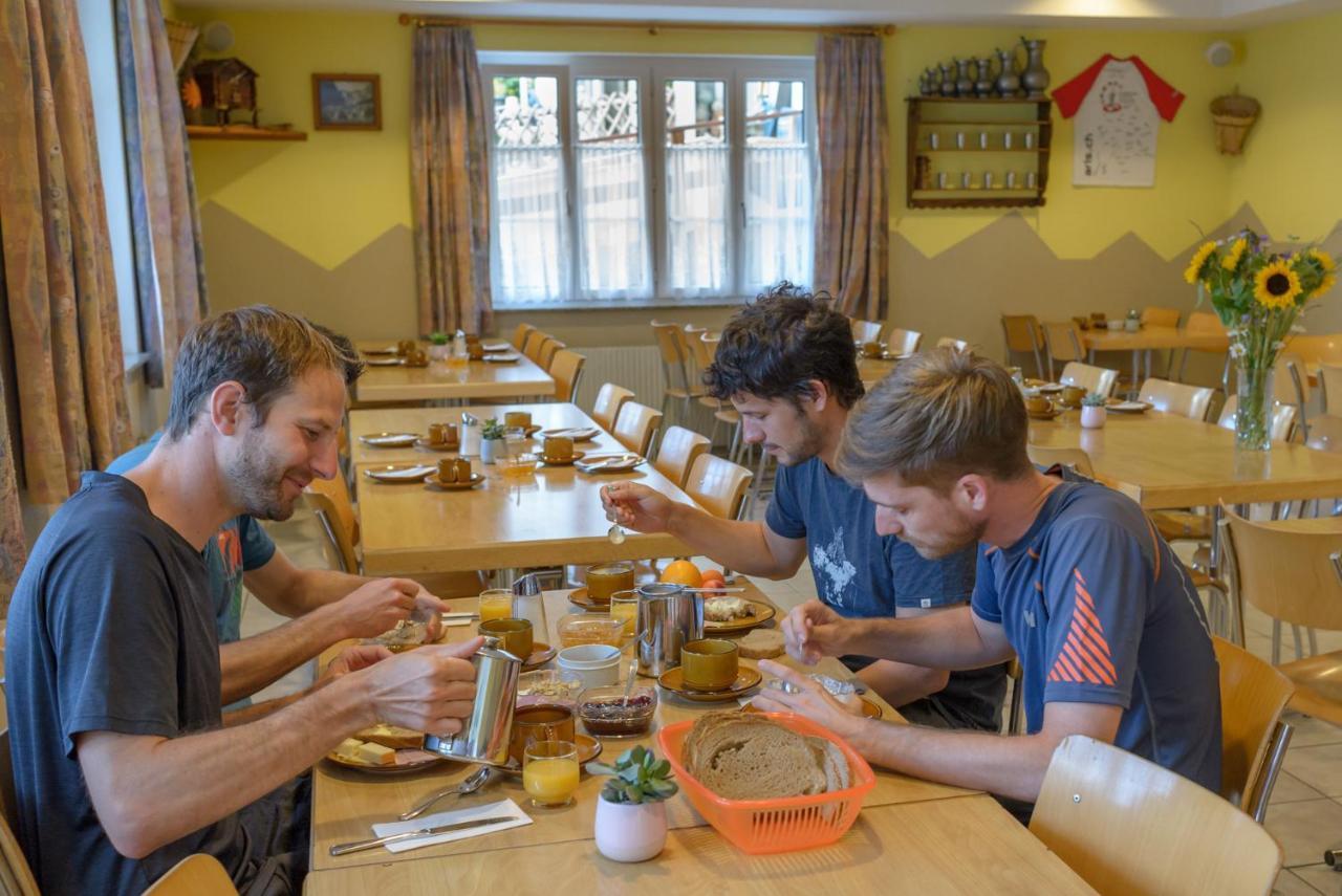 Touristenheim Bergfreude Leukerbad Ngoại thất bức ảnh